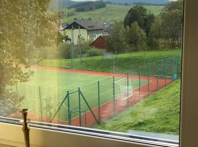 Stara Mleczarnia تيلسز